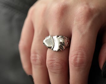 Chunky Liquid Metal Ring: Stainless Steel Cyberpunk Alien Design