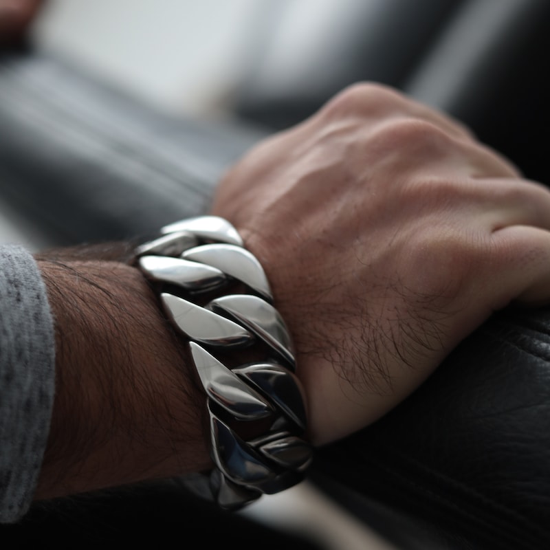 Stainless Steel Link Bracelet in Silver