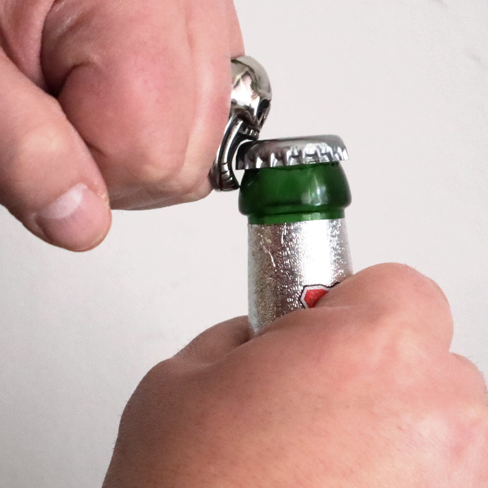 10-Pack Stainless Steel Black Finger Ring Bottle Openers - Cool Beer Opener Rings