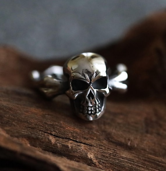 Cute skull ring discount