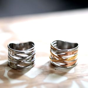 Pierścionek ze stali nierdzewnej z przewodowym wzorem: unisex, styl gotycki