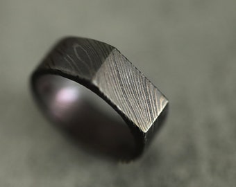 Chevalière fabriquée à la main en acier damas noir - Taille 9/13 US
