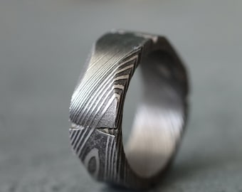 Geometric Damascus Steel Ring for men, present for him, damascus steel band jewelry, handcrafted forged damascus steel ring