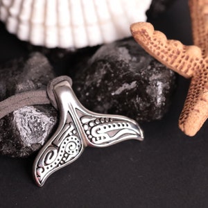 Pendentif queue de baleine en argent | Boutique Saphir Etoilé, bijoux Pendentif queue de baleine en argent | Boutique Saphir Etoilé, bijoux