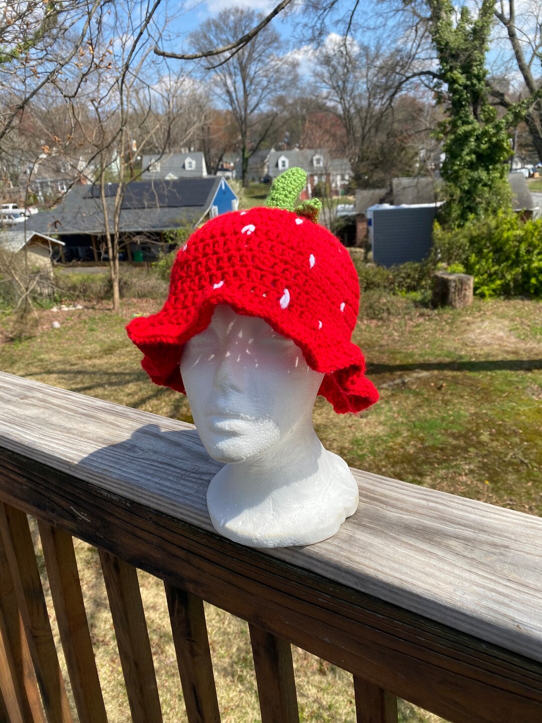 Strawberry Bucket Hat/ Crochet Strawberry Hat/ Bucket Hat/cute