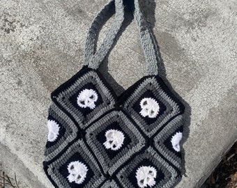 Skull Face Crochet Tote Bag/Halloween Bag/Crochet Tote Bag/ Halloween Tote Bag/Halloween Crochet/Skull Design Bag /Skull Halloween