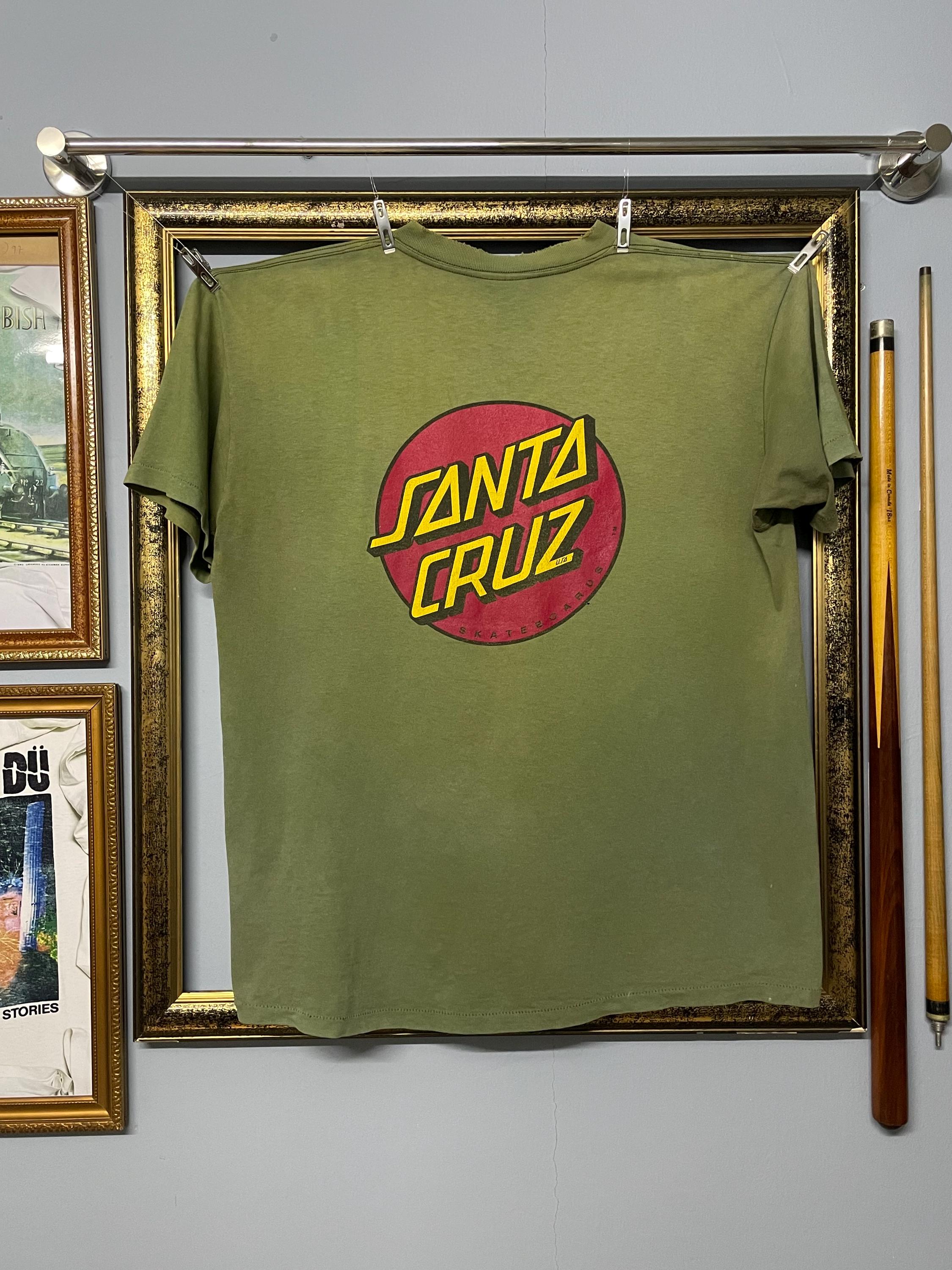 Vintage 90s Santa Cruz Distressed Tee Skateboards Classic Logo