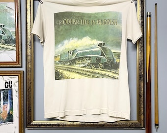 Camiseta original de la banda Blur de los 90 con el lema "La vida moderna es basura" / Talla M