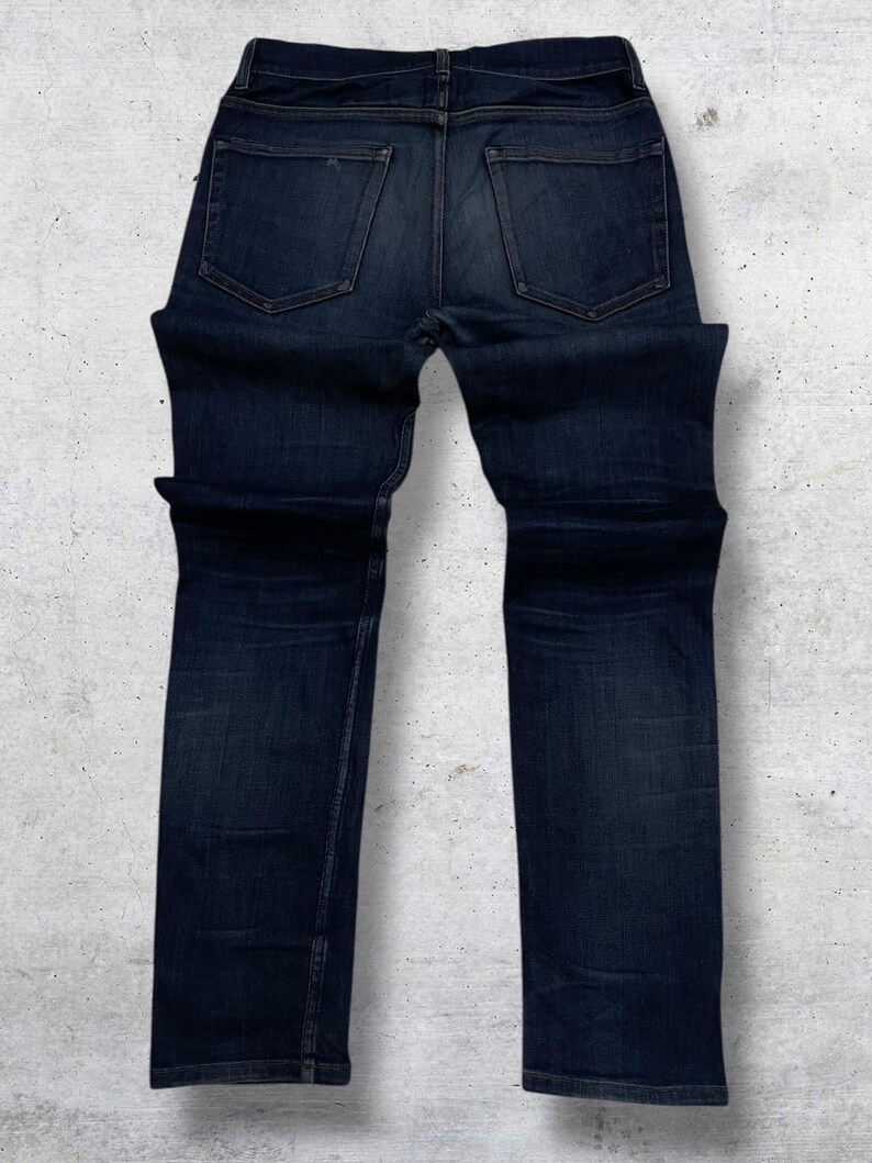 Acne Studios donkerindigo denim W28 | Minimalistische slimfit jeans | Scandinavische ontwerper afbeelding 9