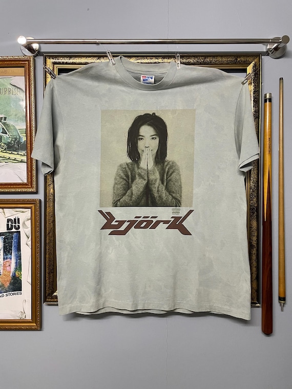 Vintage Rare 90s Bjork Original Band Tee Iconic Debut Album Tie