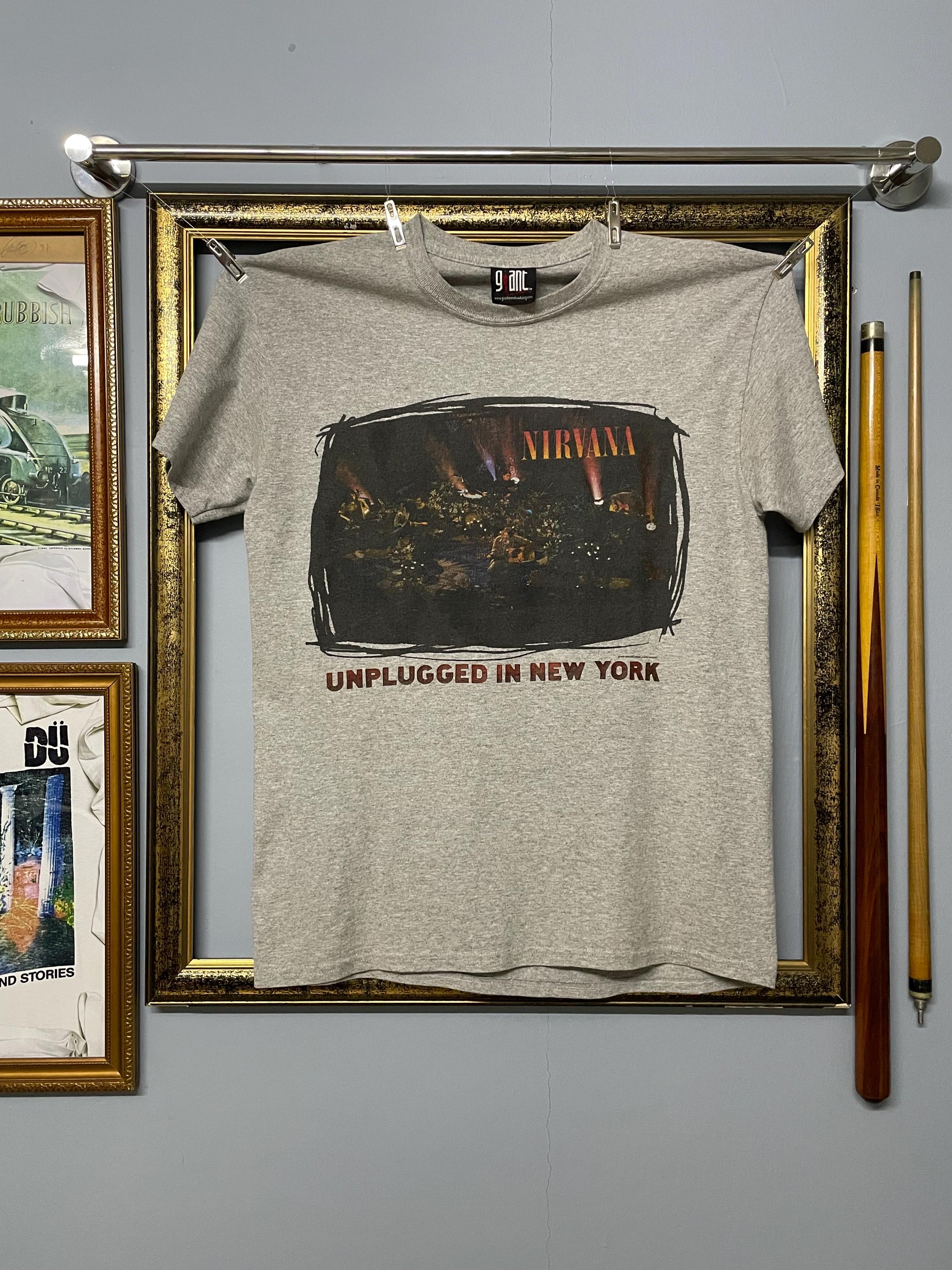 Vintage 90s Nirvana Original Rock Band Tee Unplugged in New York T