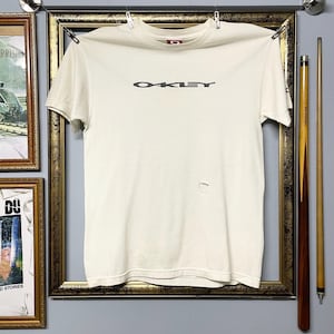Vintage Oakley Distressed Logo Tee 90s Streetwear White T Shirt