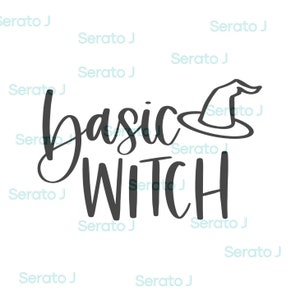Könnte beinhalten: Schwarzweißes Grafikdesign mit dem Text "basic witch" und einem Hexenhut.