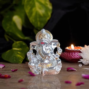 Sacred Brilliance: Handcrafted Small Silver-Coated Ganesh/Ganpati Idol for Car Dashboard, Home Temple, Desk, and Office