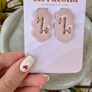 Pink Floral Earrings, Valentine’s Day Earrings, Handmade Polymer Clay Earrings, Clay Earrings, Statement Earrings, Flower Earrings