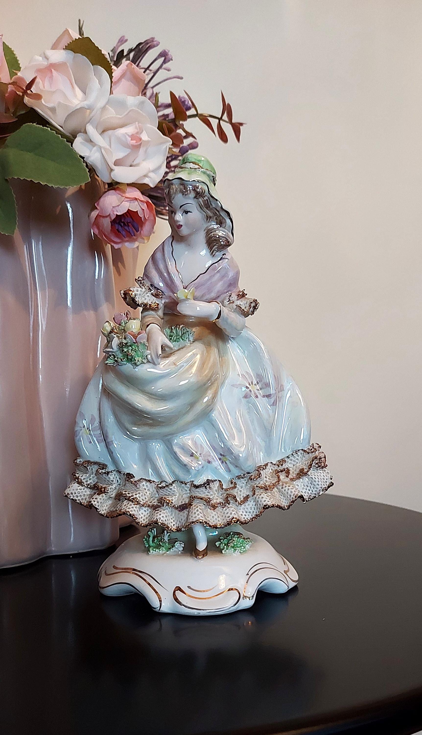 ビクトリアンスタイル 陶器製 女性像 Porcelain Vintage Victorian Lady /japan/ Collectible Figurine/home
