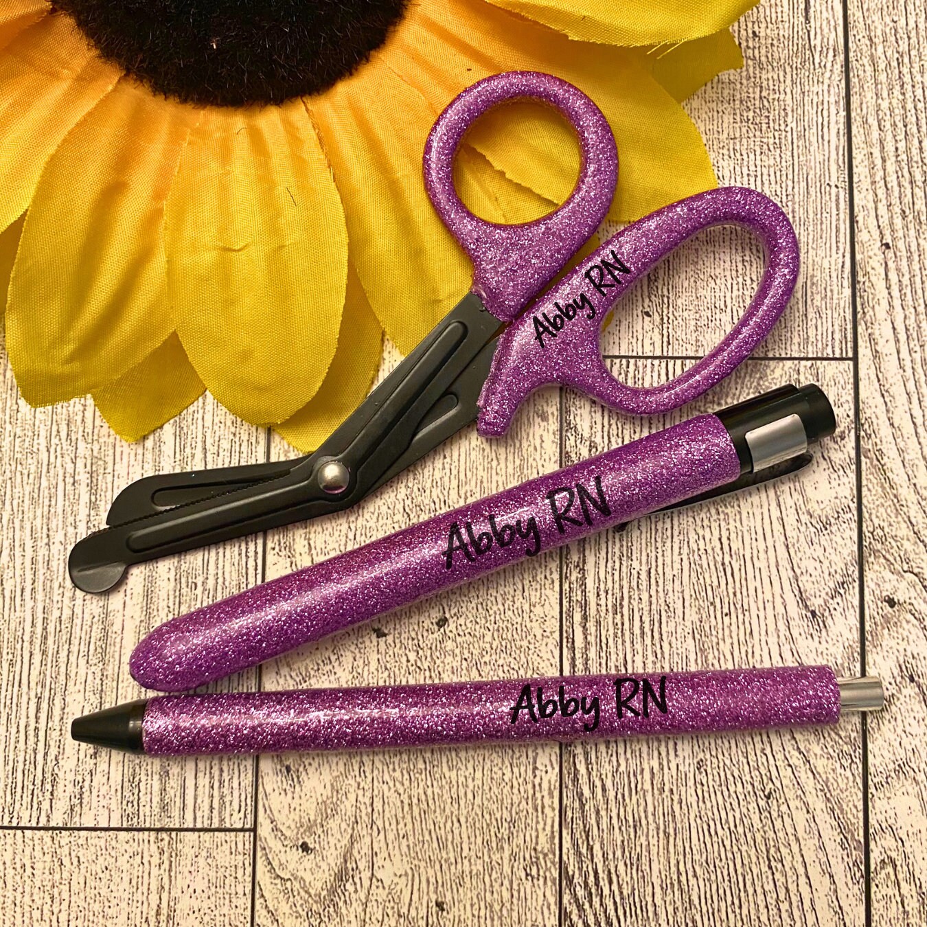 Personalized Pink Lovers Nursing Shears, Pen Light and Pen Set. Gift