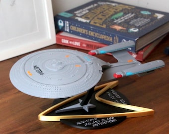 Galaxy-Klasse NCC-1701-DEnterprise - 3D druckbare Replik - fertig coloriert und montiert