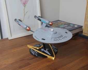 40cm (16-Zoll) Verfassungsklasse NCC-1701Enterprise - 3D druckbare Replik - Vollständig coloriert und montiert