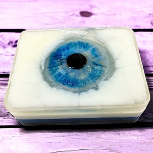 Sapone per le mani a forma di bulbo oculare – Saponetta realistica di Halloween / Sapone spettrale e inquietante / Burro di karité fatto a mano e vitamina E / Divertente regalo originale