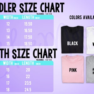 Pu&ograve; includere: Tabella delle taglie per t-shirt per bambini e ragazzi, con misure in pollici. La tabella include taglie, larghezze e lunghezze. Colori disponibili: nero, bianco, rosa e grigio atletico.