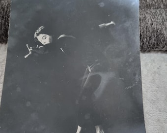 1987 Berlino Performance Art Photo – Mimo Dancer Studio Leidner Vintage Bianco e Nero