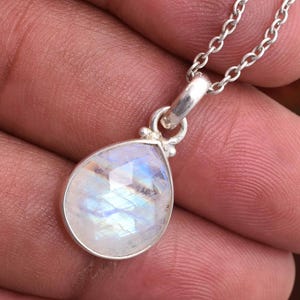 Natural Rainbow Moonstone Pendant Necklace, Handmade Jewelry Pendant, 925 Sterling Silver Pendant, Rainbow Boho Pendant Jewelry,Gift For Her