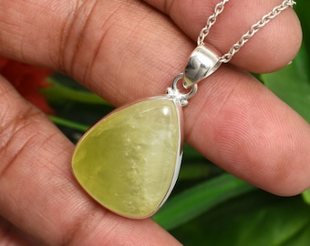 Collar con colgante de prehnita natural, colgante de plata de ley 925, joyería de prehnita en forma de lágrima, collar de prehnita, collar verde, regalo para ella