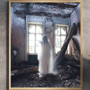 FANTASMA en una CASA ABANDONADA Cartel Premium, Decoración de terror, Cartel gótico, Arte de pared, Decoración de Halloween, En 6 formatos