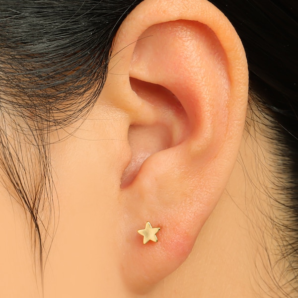 Gold Star Minimalist Earring Studs, Brass Tiny Five-Pointed Star Earring Posts, Dainty Mini Star Earring Studs, 18K Real Gold Plated GD10097