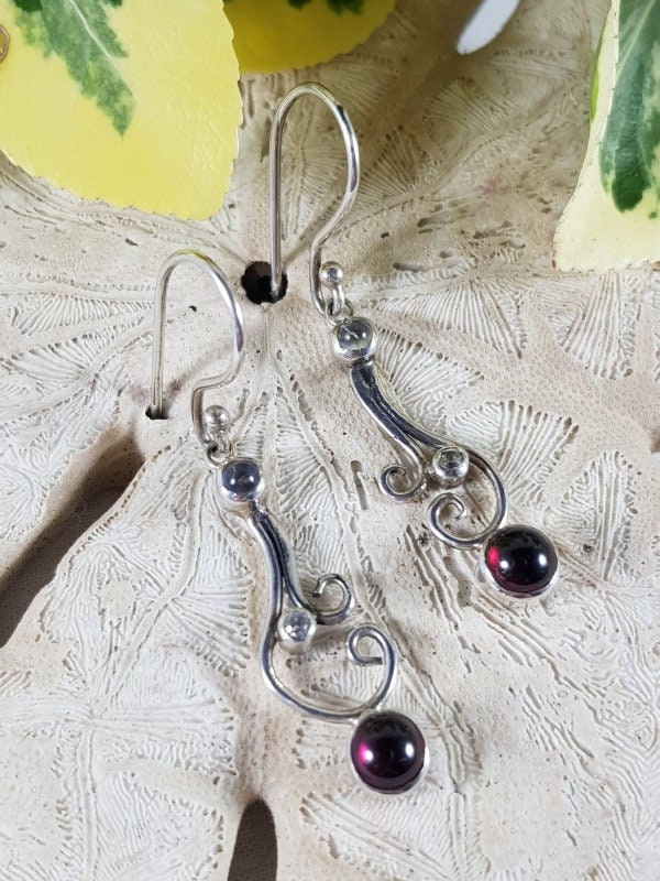 Boucles D'oreilles Argent Sterling Avec Perle De Culture, Grenat, Péridot Et Opale - Marque ROSEMIMOSA - Neuf Avec étiquettes