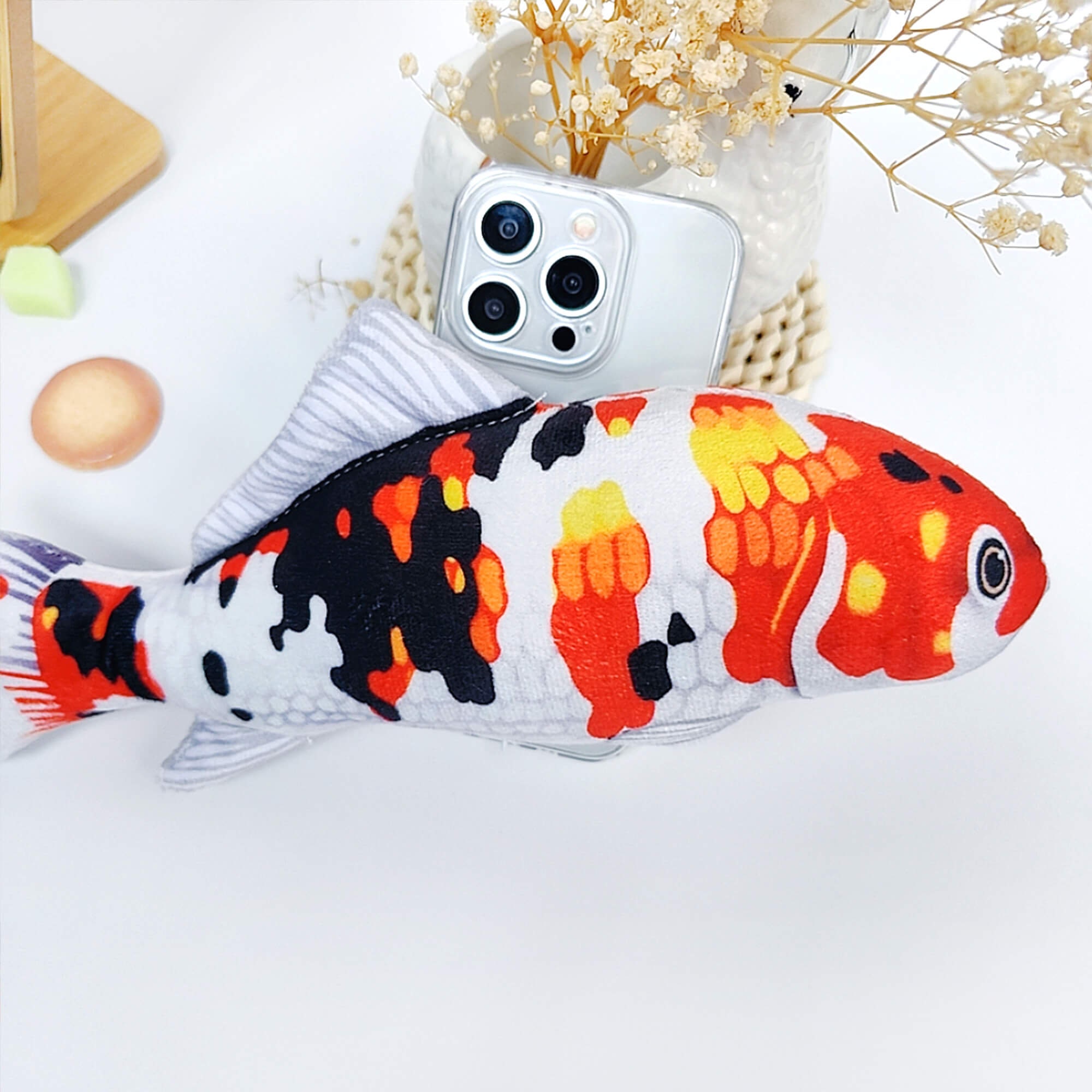 Amazon.com: AYYSHULAN Black White Cute Fish Phone Charm