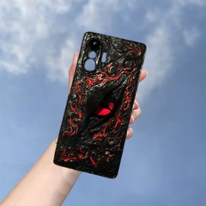 Étui de téléphone crème 3D effrayant pour les yeux de dragon avec chaîne pour iPhone 16e 12 13 14 15 16, étui pour Samsung A56 S24 S25 Edge FE, étui pour Google Pixel 7 8 9 9A