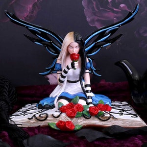 1/6 Alice Madness Returns Female Crazily Dark World Horror Doll Model 12  Figure
