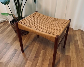 Rare find Designer Ejner Larsen and Aksel Bender