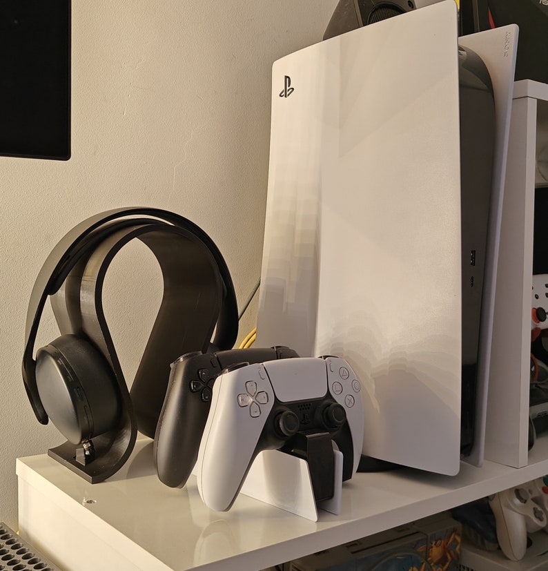 ps5 pulse 3D headphones charging stand