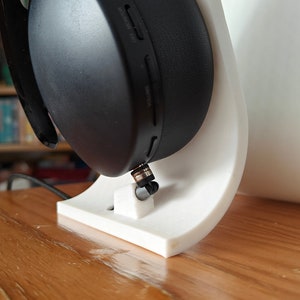 ps5 pulse 3D headphones charging stand