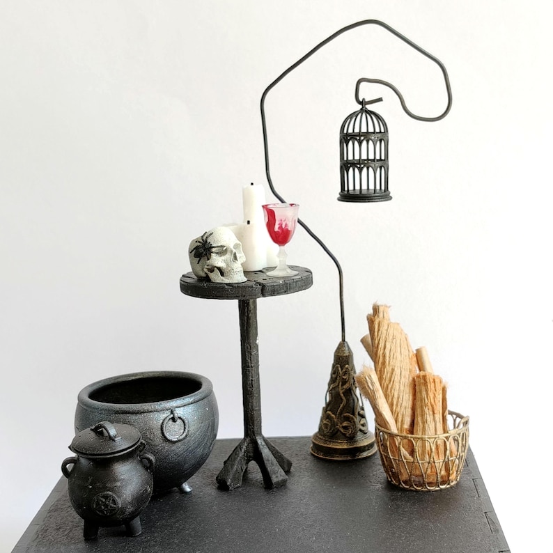 Miniature Witch Room Table Set & Witchcraft Tools Dollhouse, Diorama Decor for Halloween, 3D printed Set 2