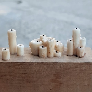Miniatur geschmolzene Kerzen, Dekoration für Puppenhaus und Diorama für Halloween, 3D gedruckt