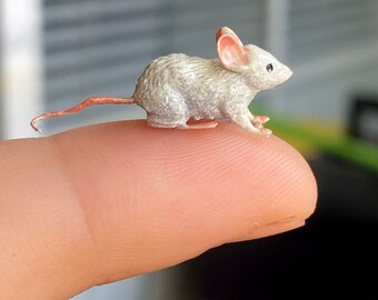 Miniature white mouse, 1:12 Scale and 3D printed