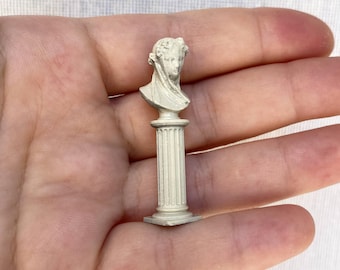 1:35 Scale, Miniature Marble Bust of Veiled Lady with its Base, 3D Printed