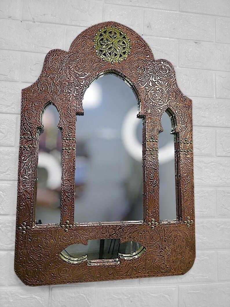 手作りの彫刻入り銅製モロッコミラー：アーチ型ムーア風装飾 - Etsy 日本