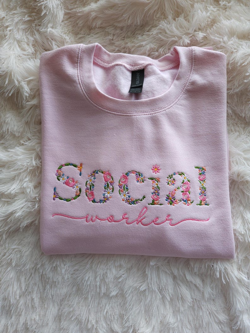 Floral Social Worker Embroidered Sweatshirt: School Counselor Gift 画像 3