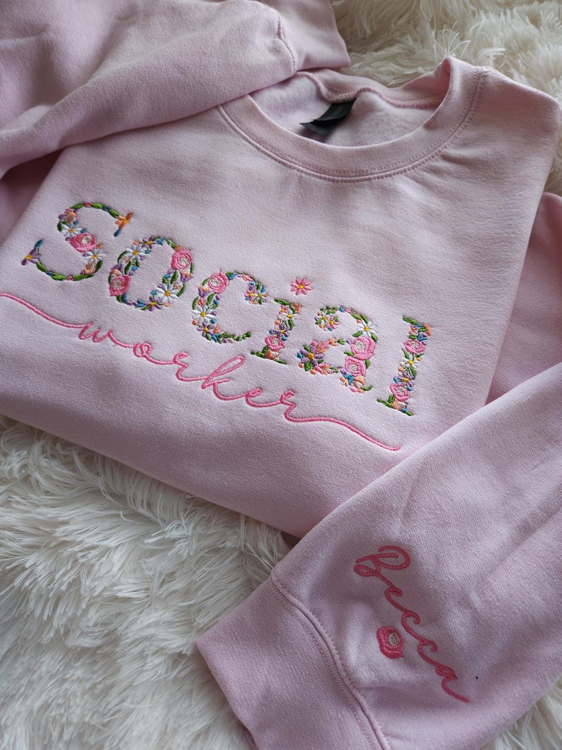 Floral Social Worker Embroidered Sweatshirt: School Counselor Gift 画像 2