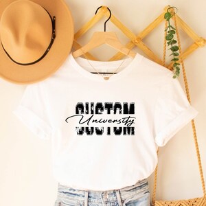 Benutzerdefinierte Universität Shirt, personalisierte College Name T-Shirt, benutzerdefinierte Schule Shirt, Abitur Geschenk T-Shirt, Geschenk für College Studenten T-Shirt