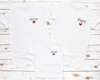 Camiseta personalizada con corazón para la familia, camiseta personalizable para mamá, papá y mimi, camiseta a juego para la familia, camiseta con corazón y tu nombre, regalo con texto personalizado