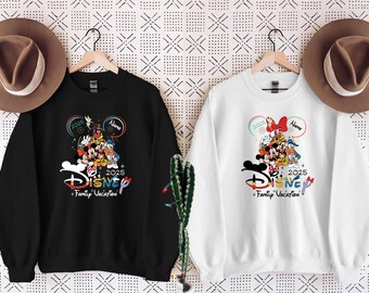 2026 Anpassad namn Disney familjesemester Mickey Minnie tröja, Disney familj matchande present, personlig Disneyresa, Disneyworld matchning