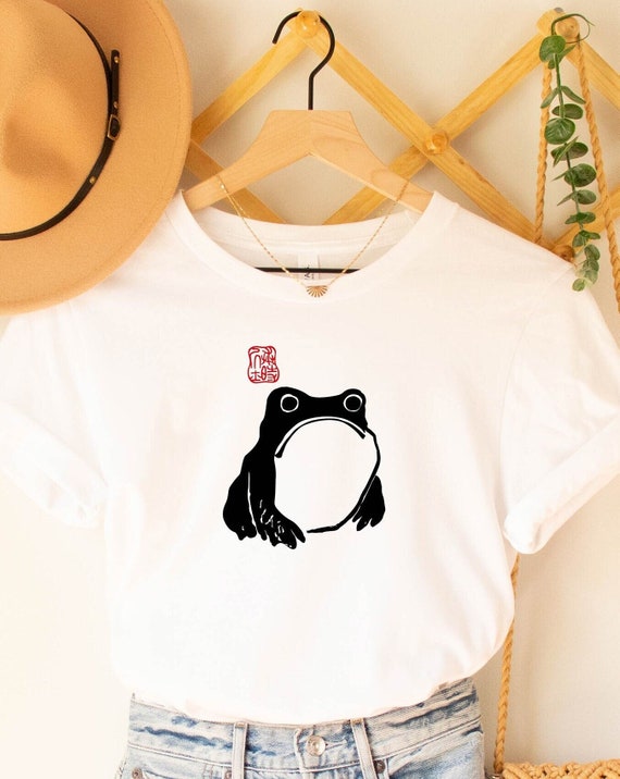 Japanese Frog Matsumoto Hoji Toad Shirt, Unimpressed Frog Lover Shirt, Cottagecore Japanese Aesthetic, Grumpy Frog Shirt,Matsumoto Hoji 松本奉時