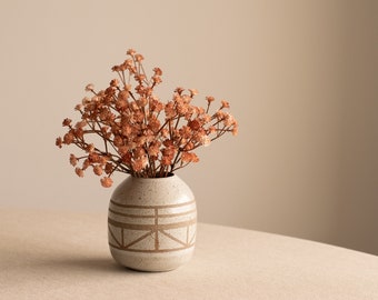 Bud Vase, Ceramic Vase, Handmade Pottery, Made in Australia