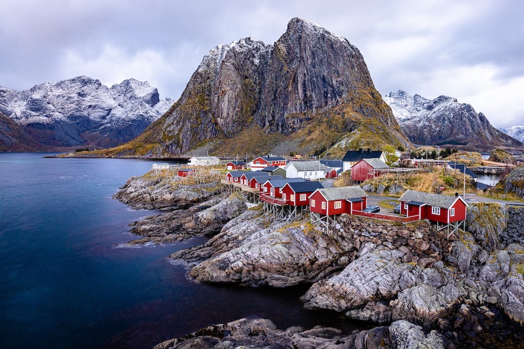 lofoten-islands-fishing-cabins-norway-coast-landscape-photo-wall-art